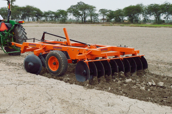 Best Selling   Heavy Duty Hydraulic Disc Harrow Dealer